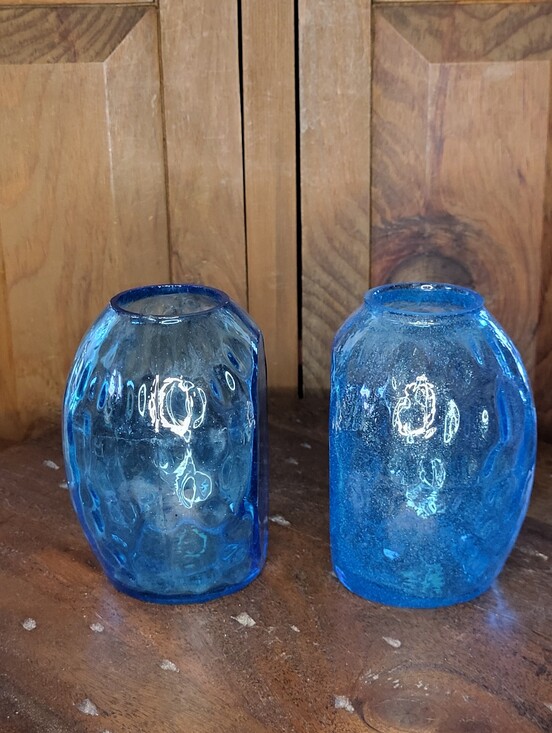 BLENKO Other - Vintage Blenko glass vase Bookends